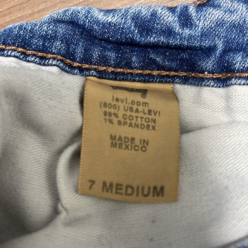 Jeans - Picture 7 of 7